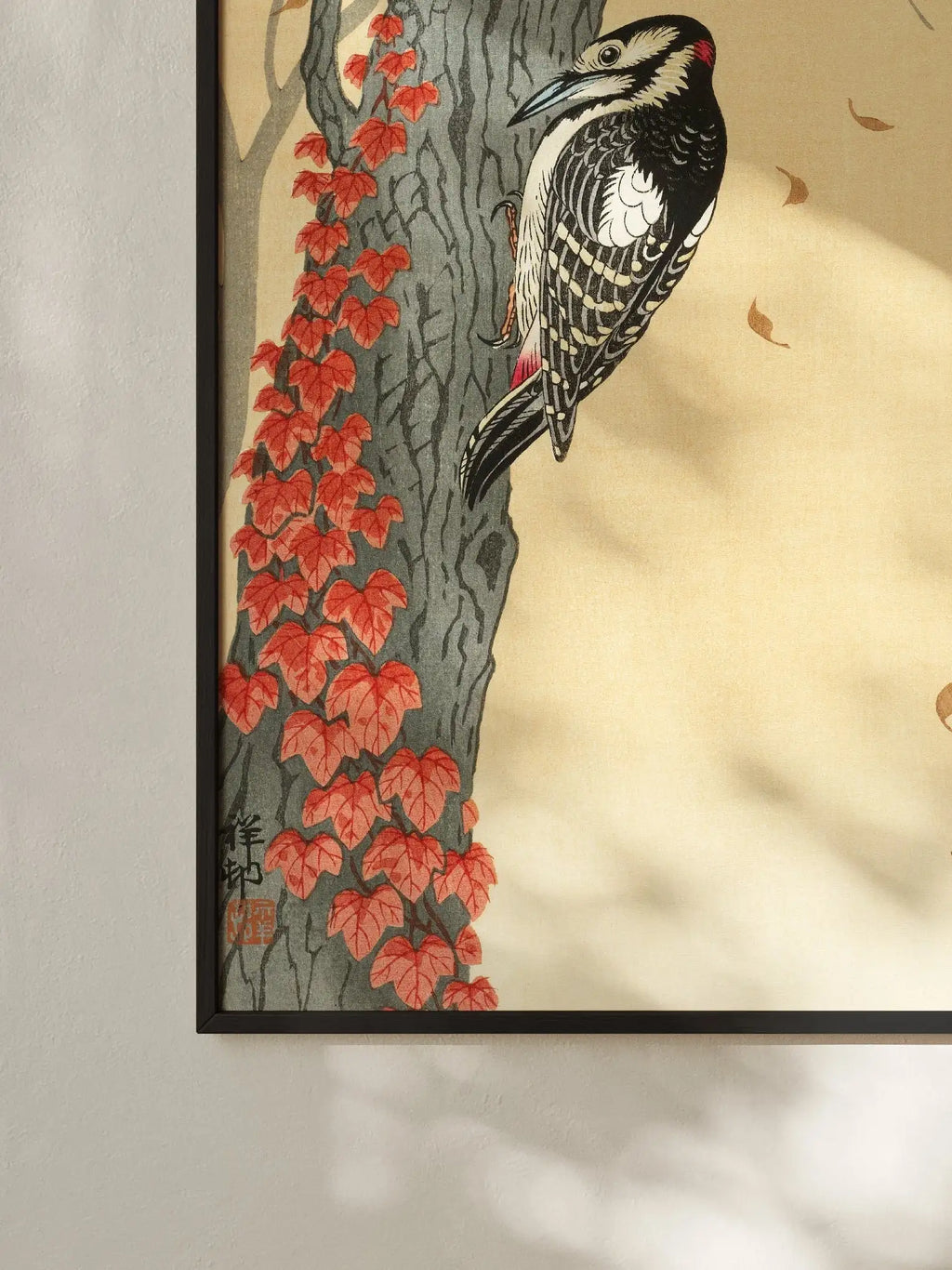 Buntspecht im Herbstlaub - Gerahmte Eleganz - HINORI