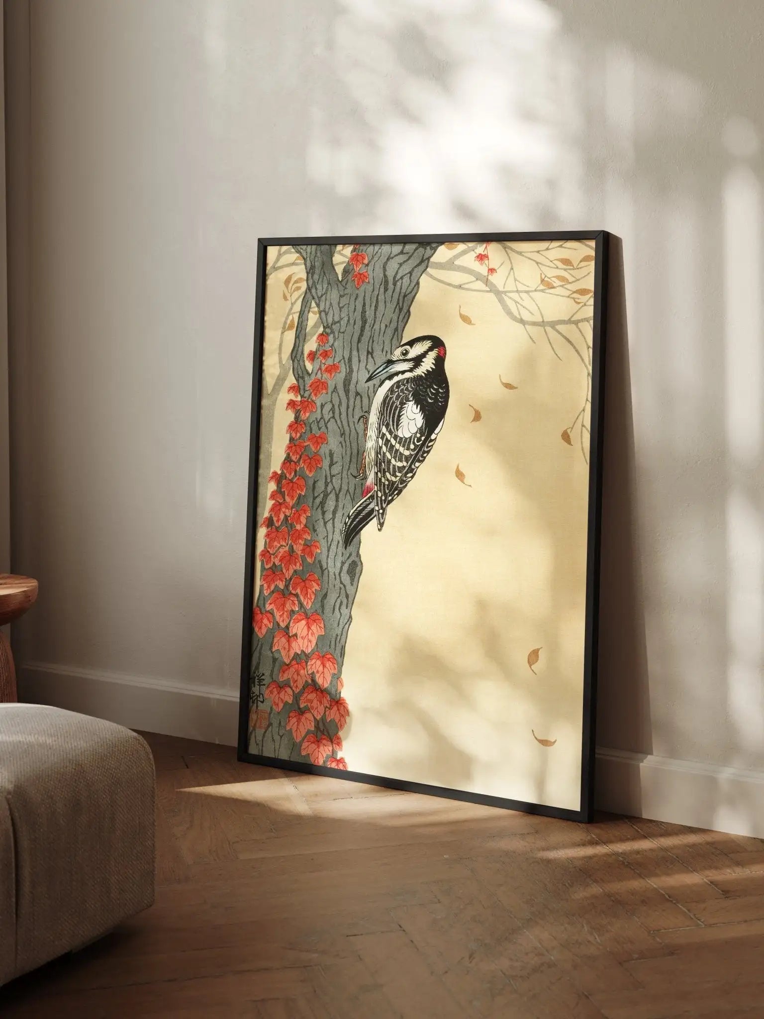 Buntspecht im Herbstlaub - Gerahmte Eleganz - HINORI