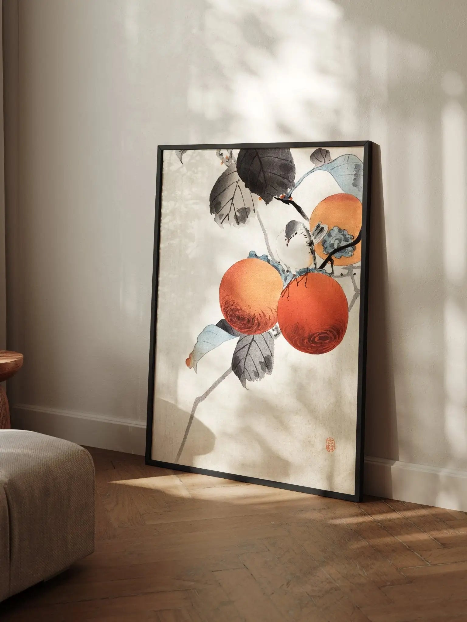 Vogel auf Kaki - Zweigen - Gerahmte Eleganz - HINORI